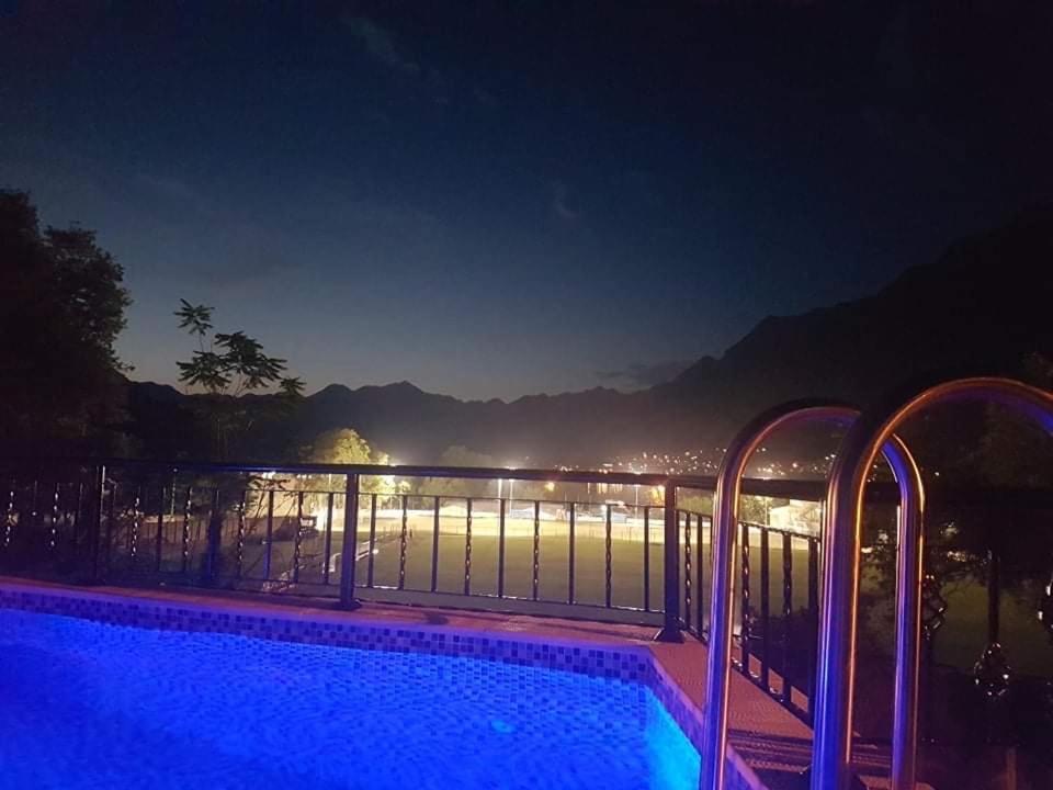 Sunshine Apartment With Private Pool And Parking Kotor Exterior foto